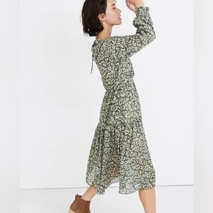 Madewell Ruffle-Neck Tiered Midi Dress in Forest Leaves romantic floral forest M